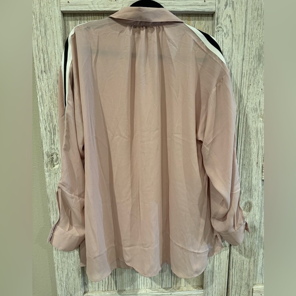 Notations woman’s button down blouse sz 2x NWOT - Picture 2 of 6